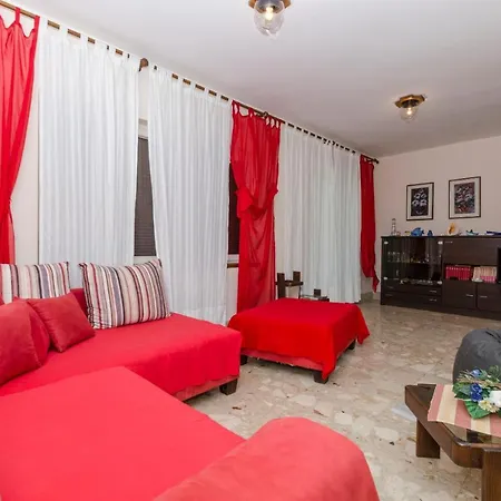 Radomir Apartment