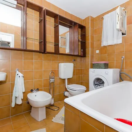 Radomir Apartment *
