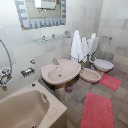 Radomir Apartment *