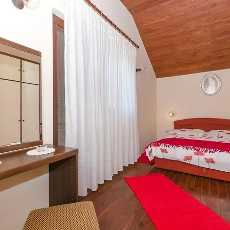 Radomir Apartment