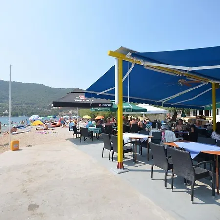 Radomir Apartment Grebastica
